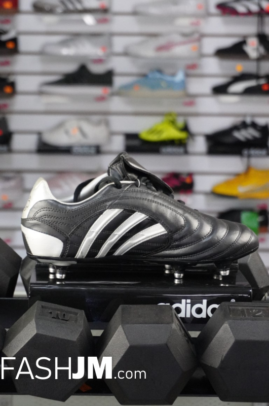  Adidas Football Shoes image0