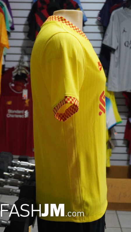  Jersey Liverpool F.C. image2