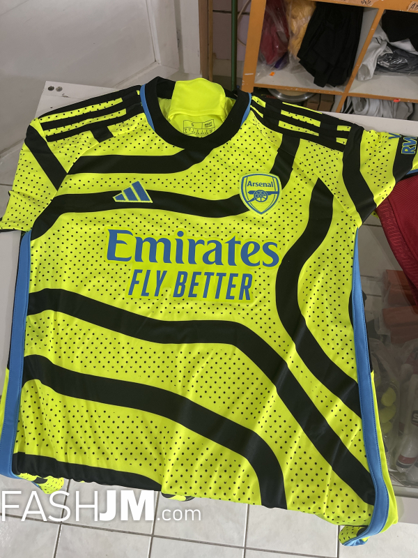  Arsenal Football Jersey image0