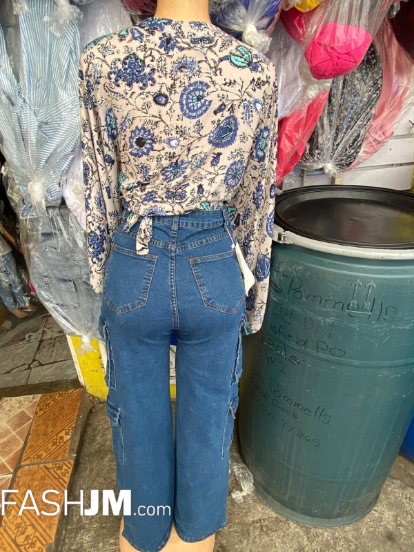  Floral Blouse image1